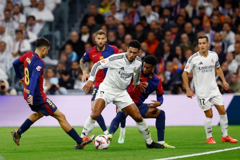 "Thống kê VAR gây sốc: Real Madrid là đội chịu thiệt nhiều nhất" 4 Barca đã toàn thắng trước Real ở mùa giải 2024/25.