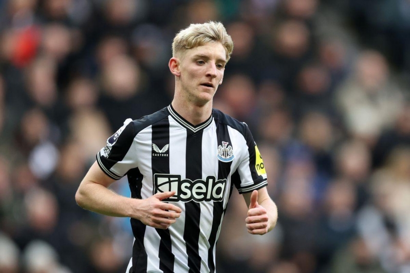 Việc Newcastle bán Gordon được cho là để đối phó với Luật Công bằng tài chính (FFP)