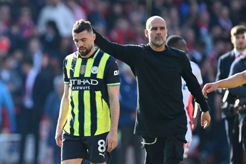 Pep Guardiola sẽ phải tính toán khoảng trống mà cầu thủ người Croatia để lại.