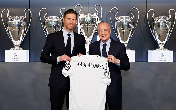 Xabi Alonso có thể là nguyên nhân khiến Zubimendi lưỡng lự về tương lai (nguồn ảnh Twitter)
