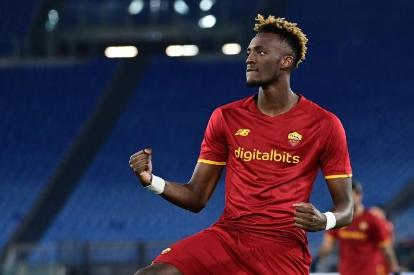 MU phải cạnh tranh với rất nhiều đội bóng khác tại Premier League nếu muốn có được chữ ký của Abraham. Ảnh: Thethao247