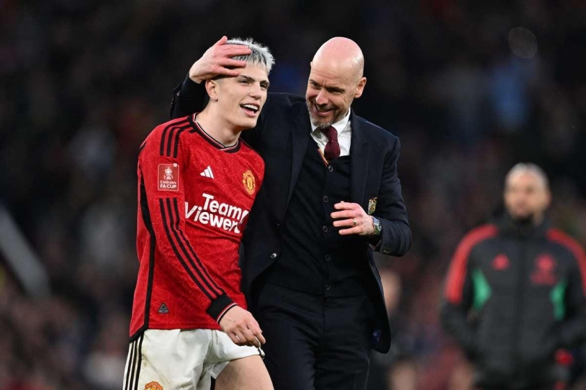 Bayer Leverkusen - nơi đang có người thầy cũ Ten Hag là đội bóng duy nhất hiện nay được tiết lộ là muốn có Garnacho.