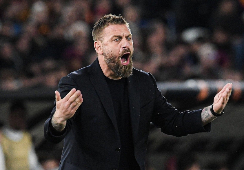 De Rossi cũng là cái tên được nhắm tới (nguồn ảnh Twitter)