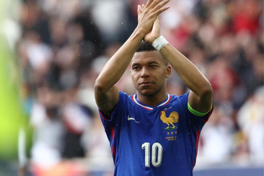 Mbappe gửi thông điệp về Quả bóng vàng (Ảnh: France 24).