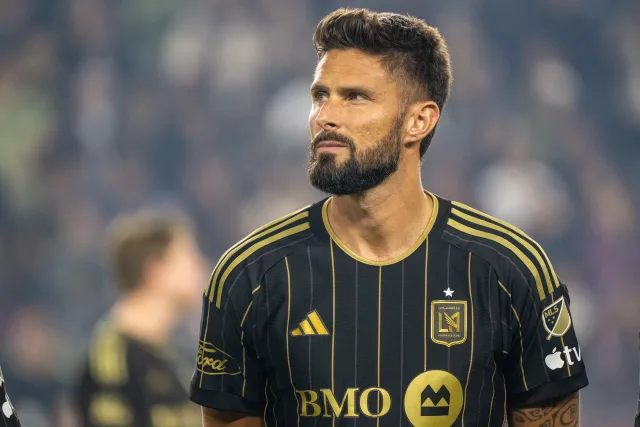 FIFA Club World Cup 2025: Huyền thoại bóng đá trở lại cùng nhau 10 Giroud đặt quyết tâm lớn vào giải đấu năm nay (Ảnh: New York Times)