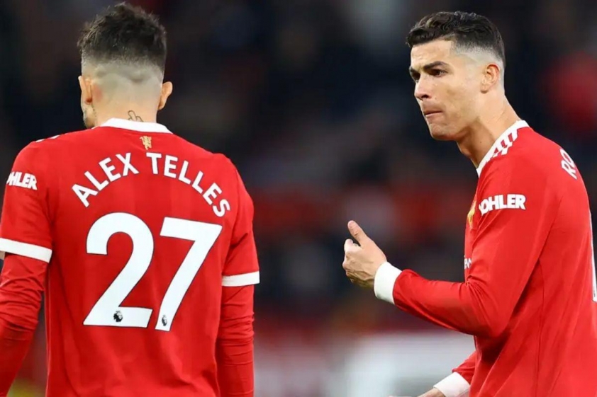 Alex Telles chủ động liên hệ nhưng Ronaldo thẳng thắn từ chối (Ảnh: GOAL).