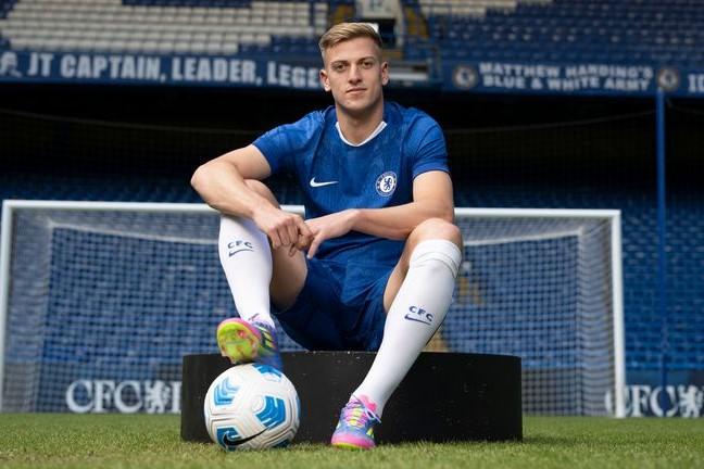 Họng pháo mới của Chelsea mang tên Delap (Ảnh: Football London)