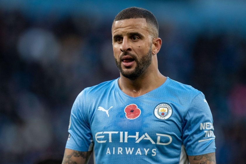 Sang Fenerbahce là con đường duy nhất dành cho Kyle Walker (Ảnh: Sebastian Frej)