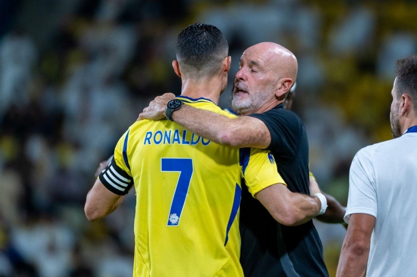 Không HLV nào tại Al-Nassr có thể gắn bó lâu dài với Cristiano Ronaldo (Ảnh: Kompas Bola).