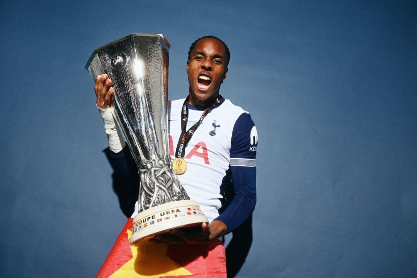 Mathys Tel sẽ là cầu thủ chính thức của Tottenham từ mùa giải sau (Ảnh: UEFA).