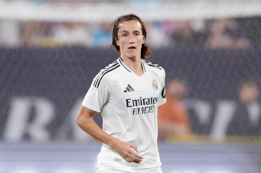 Joan Martinez lọt vào mắt xanh HLV Xabi Alonso