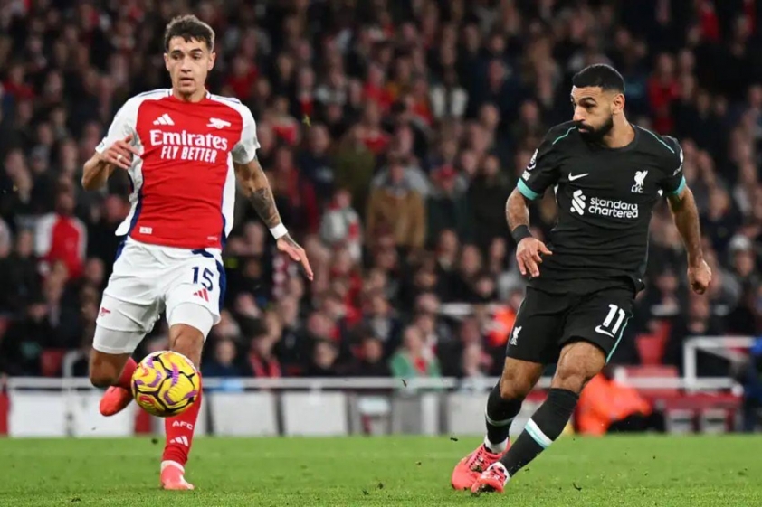 Salah vắng mặt đúng giai đoạn căng thẳng nhất của mùa giải (Ảnh: GOAL).