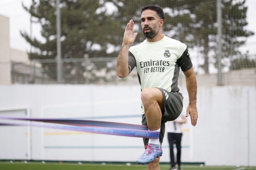 Dani Carvajal nhiều khả năng sẽ không ra sân ở trận đấu gặp Pachuca (Ảnh: Managing Madrid).