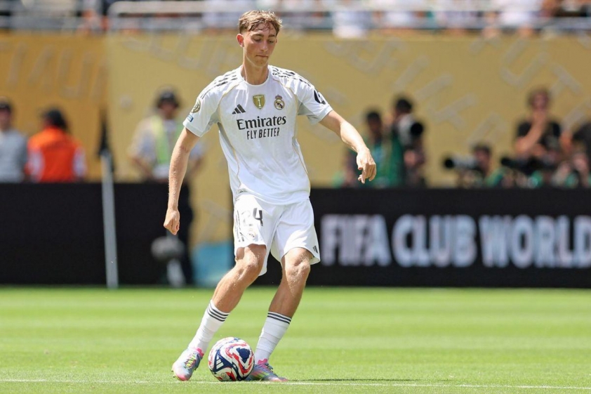 Dean Huijsen vừa có màn ra mắt ấn tượng trong màu áo Real Madrid tại FIFA Club World Cup 2025 (Ảnh: Madrid Universal).