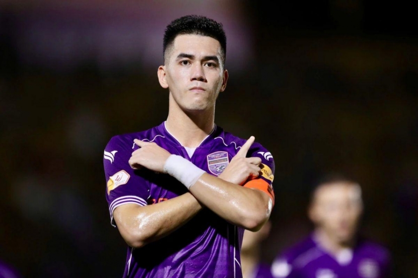 Nguyễn Tiến Linh trở thành đồng Vua phá lưới V-League 2024/25 với 14 bàn thắng.