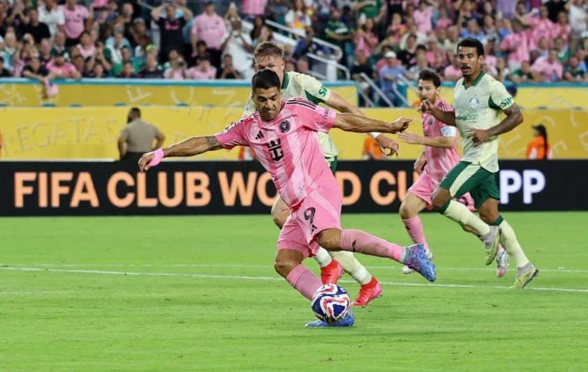 Suarez sắm vai người hùng (Ảnh: Inter Miami)