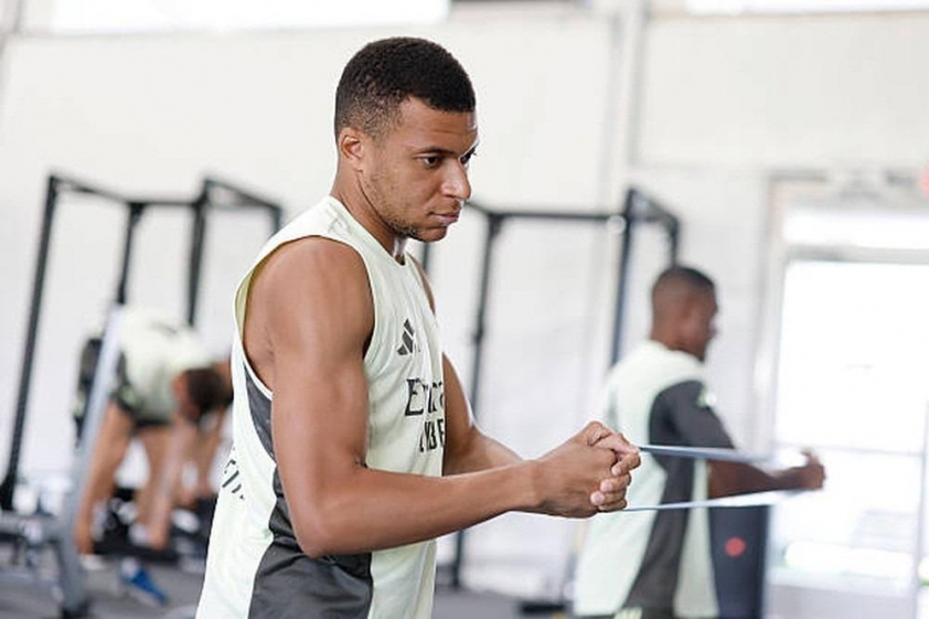 Mbappe đang luyện tập để phục hồi thể lực