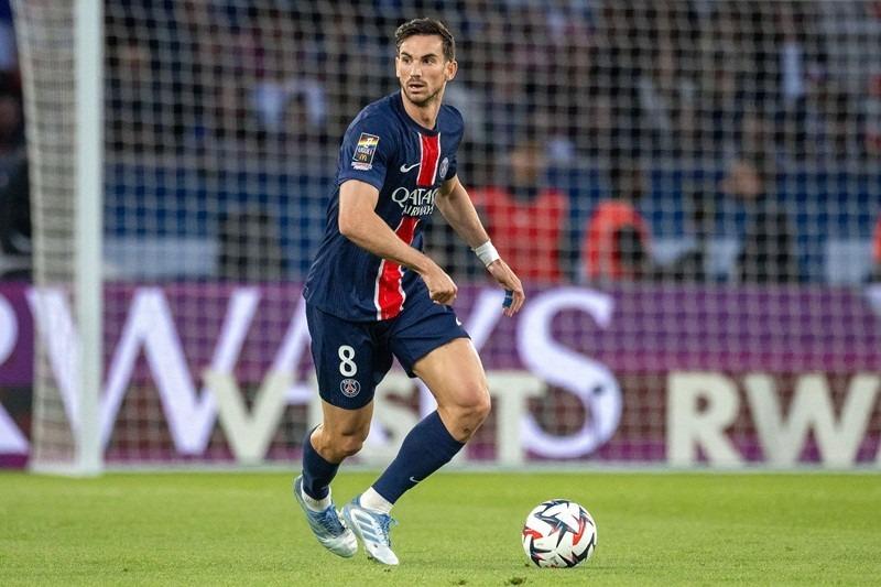 Hiên Fabian Ruiz đang cùng các đồng đội tham dự Club World Cup tại Hoa Kỳ