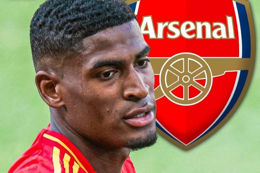 Mosquera đang rất gần với Arsenal. Ảnh: Fabrizio Romano