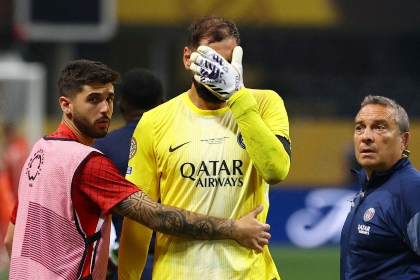Thủ môn người Ý bật khóc sau pha va chạm với Musiala (Ảnh: beIN SPORTS).