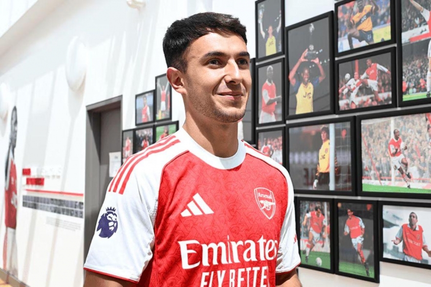 Zubimendi tham quan đại bản doanh của Arsenal (Ảnh: Trang chủ CLB).