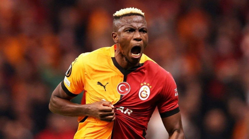 Osimhen 1 trong 2 mục tiêu tiền đạo của MU trong hè này (Ảnh: Talk Sport)