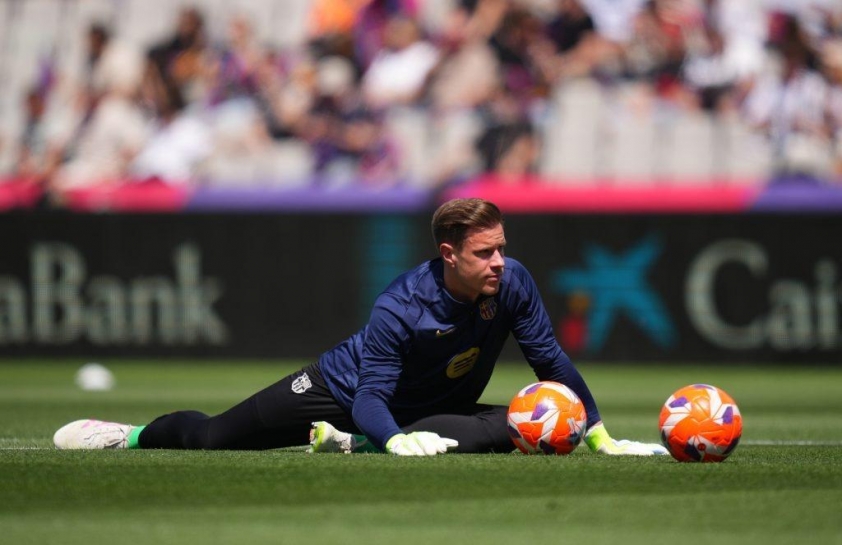 Ter Stegen sẽ không rời đi và anh sẽ chiến đấu vì vị trí số 1 trong khung gỗ của Barcelona (Ảnh: Alex Caparros)