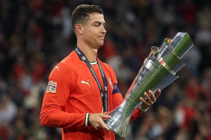 Huyền thoại người Bồ mới giành danh hiệu Nations League vào tháng trước (Ảnh: BBC)