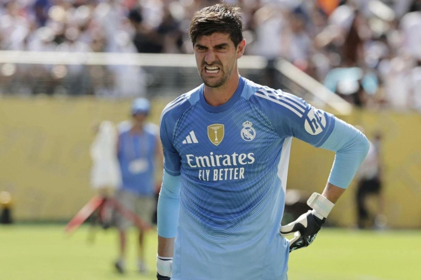 Courtois thừa nhận Real đã không thực hiện đúng chiến thuật mà HLV Xabi Alonso đề ra (Ảnh: Nieuwsblad).