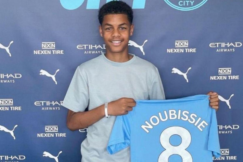 Man Utd cũng đang nhắm đến Tyrese Noubissie, người sắp rời Manchester City (Ảnh: L'Équipe).