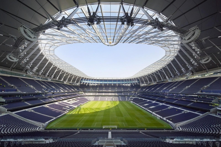 Thương vụ của Tottenham có thể là hình mẫu để MU học hỏi (Ảnh: BBC)