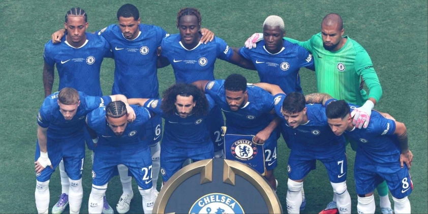 Các cầu thủ Chelsea được thưởng hậu hĩnh sau chức vô địch (Ảnh: Givemesport)