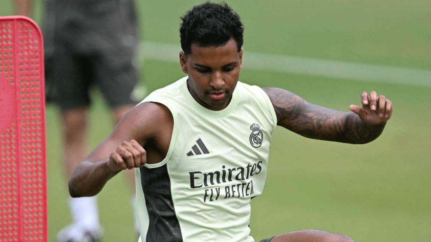 Khả năng cao Rodrygo sẽ ở lại Real Madrid thêm một mùa nữa là rất cao (Ảnh: Goal)