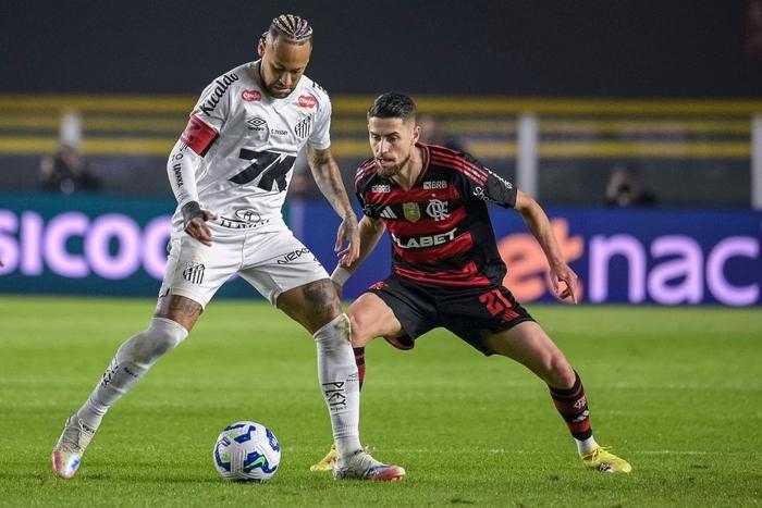 Neymar đang hồi sinh phong độ tại Santos (Ảnh: OneFootball)