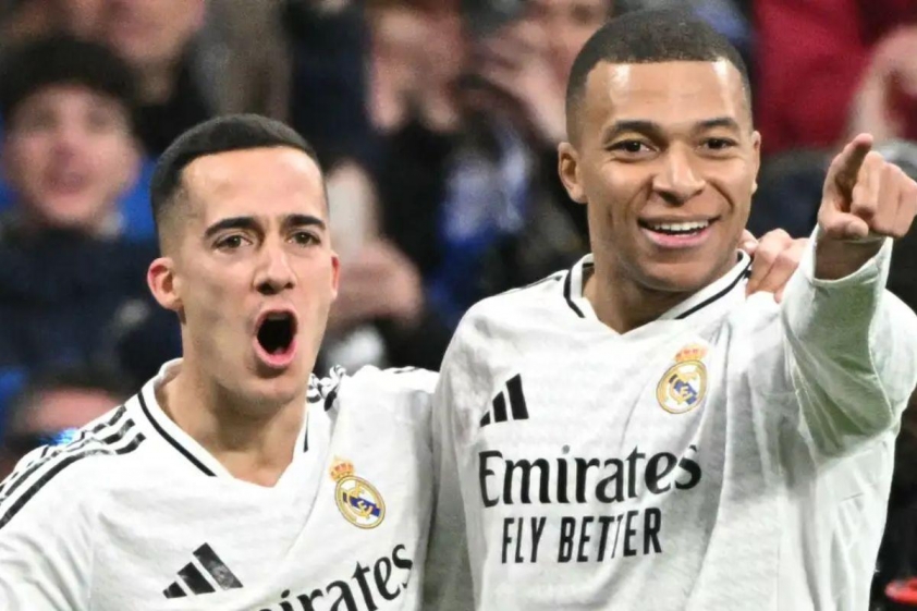 Mbappe đã quyết định cắt ngắn kỳ nghỉ để có mặt trong buổi lễ tiễn biệt người đồng đội cũ (Ảnh: GOAL).
