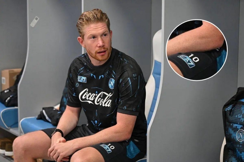 De Bruyne sẽ mặc áo số 10 tại Napoli ở mùa giải 2025/26 (Ảnh: Football Italia).