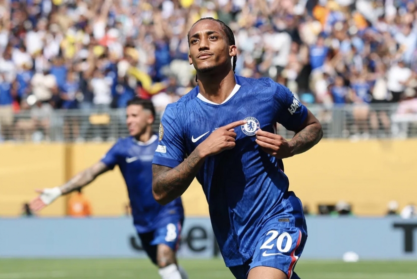 Các tân binh sẽ là bệ phóng cho Chelsea cạnh tranh ngôi vị vô địch (Ảnh: fourfourtwo)