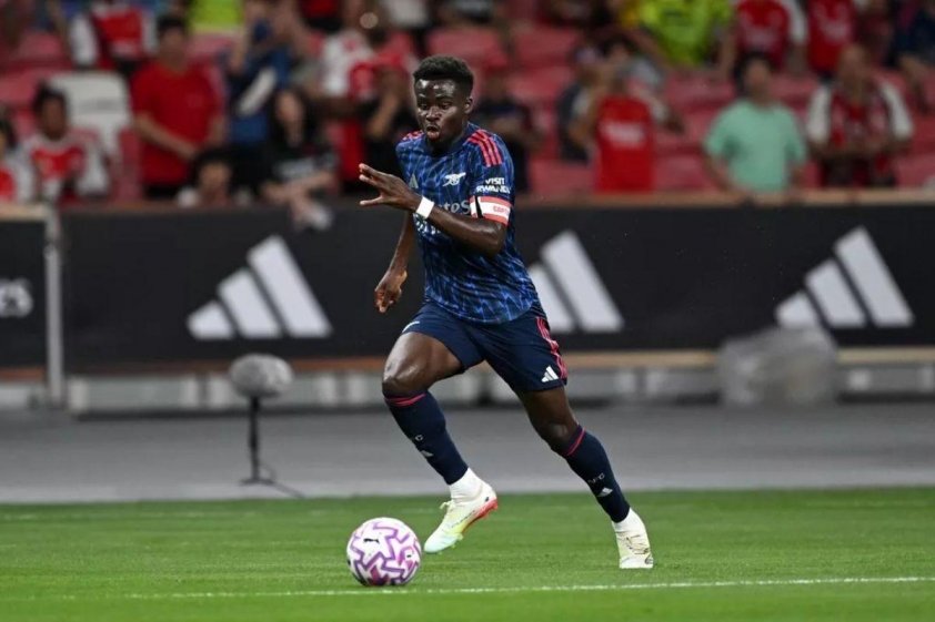 Bukayo Saka ghi bàn thắng duy nhất trong trận đấu với AC Milan. (Ảnh: The Mirror).
