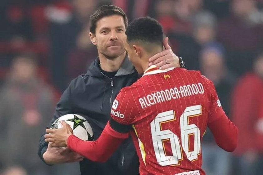 Alexander-Arnold bị đối phương rê bóng qua tới 56 lần, nhiều nhất tại 5 giải đấu hàng đầu châu Âu (Ảnh: Liverpool Echo).