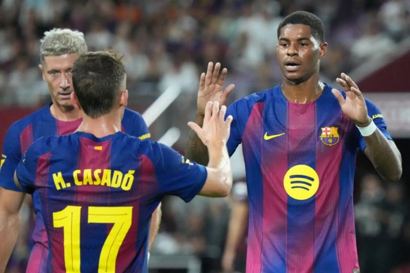 Màn ra mắt của Rashford tại Barca gặp sự cố phát sóng (Ảnh: SuperSport).