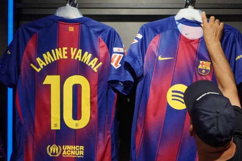 Barca đánh giá giá trị tài trợ áo đấu của CLB lên đến 120 triệu euro mỗi mùa (Ảnh: GOAL).
