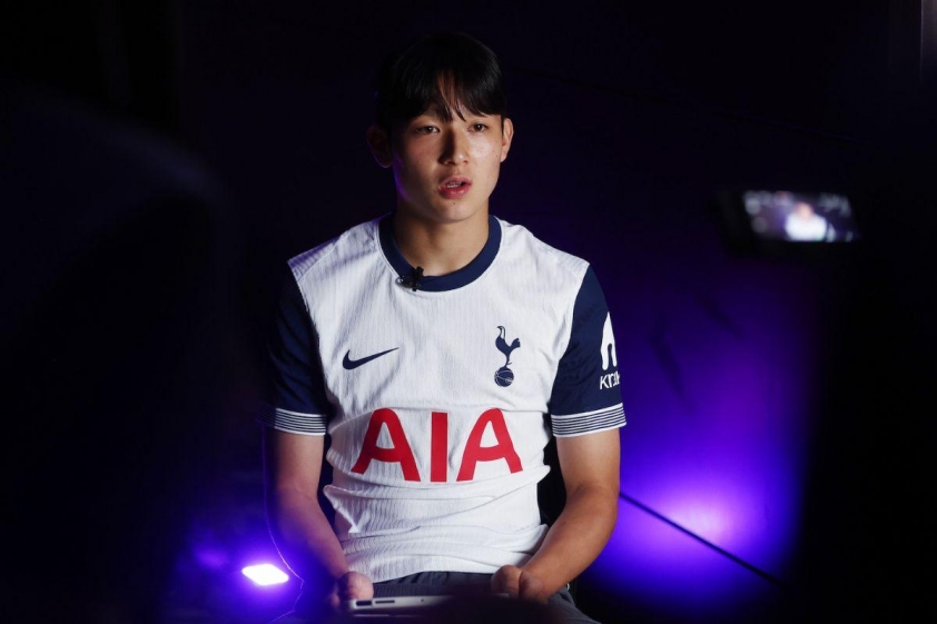 Tottenham đặt nhiều kỳ vọng rằng Yang có thể trở thành ngôi sao châu Á tiếp theo của CLB (Ảnh: Trang chủ CLB).