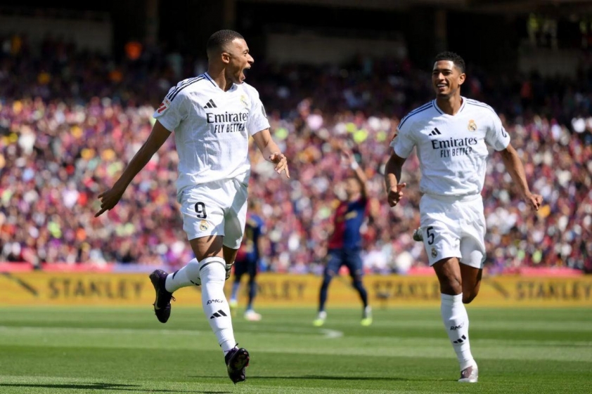 Pedri đã dành nhiều lời khen cho bộ đôi Kylian Mbappe và Jude Bellingham (Ảnh: Madrid Universal).