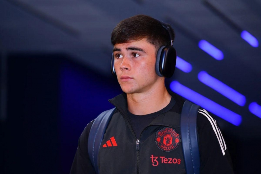 Amass từng được dự đoán sẽ có tương lai tươi sáng tại Old Trafford (Ảnh: talkSPORT).