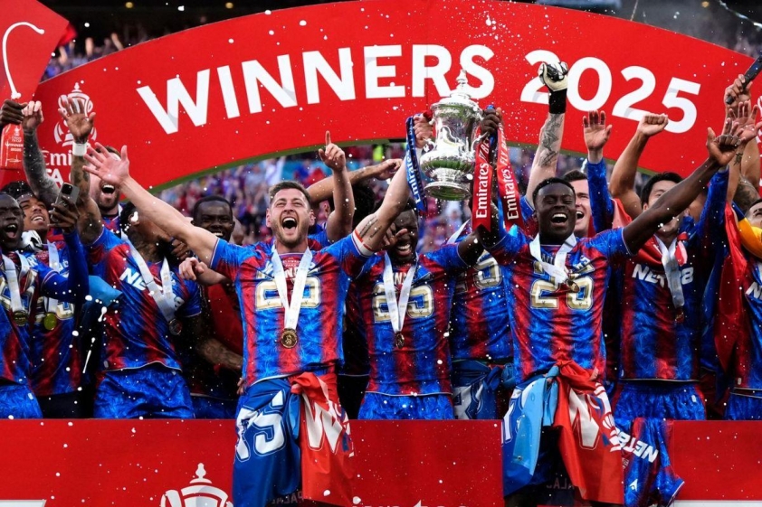 Crystal Palace lần đầu lên ngôi tại FA Cup vào tháng 5/2025 (Ảnh: Sky News).