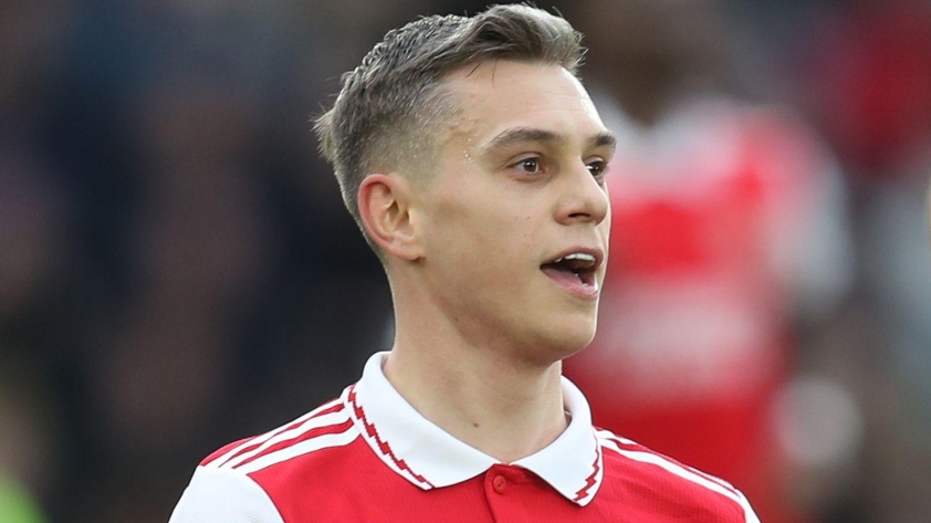 Trossard trở lại sau chấn thương háng (Ảnh: Sky Sports)