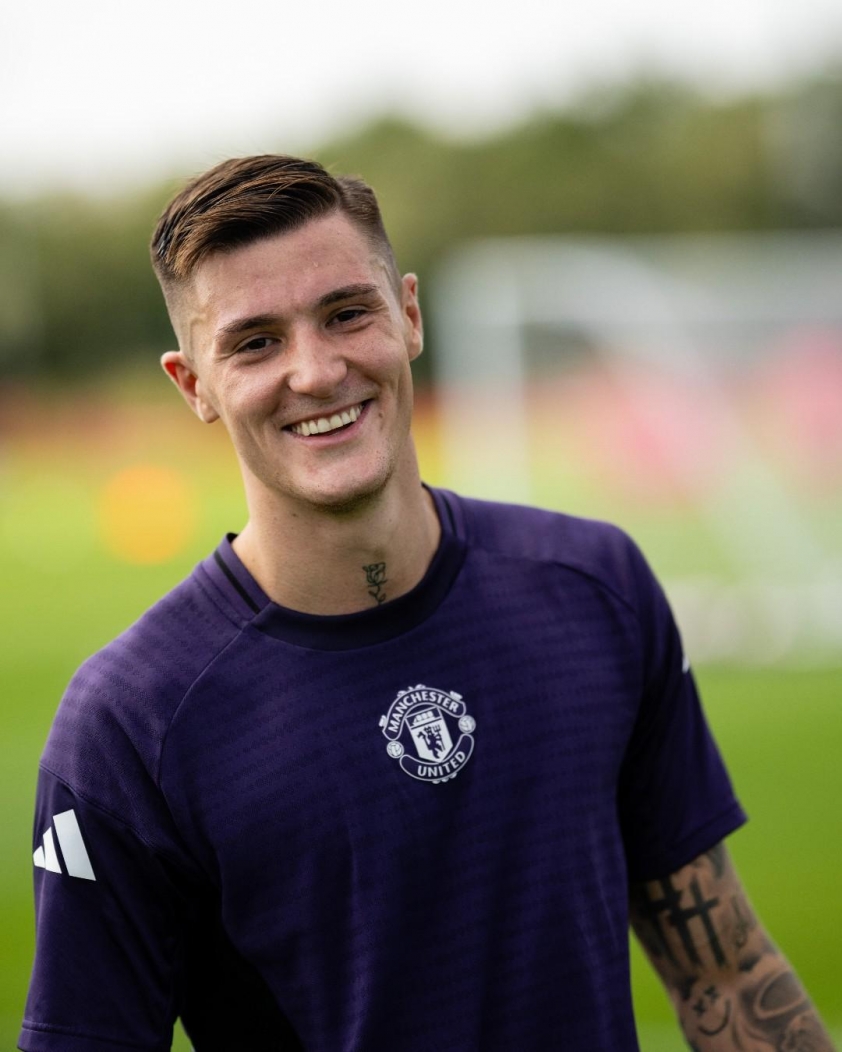 Sesko đang là niềm hi vọng số 1 nơi hàng công MU - Ảnh: @ManUtd