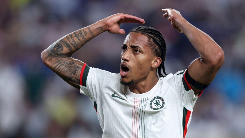Chelsea có nguy cơ không thể đăng ký tân binh Joao Pedro ở Champions League 2025/26.