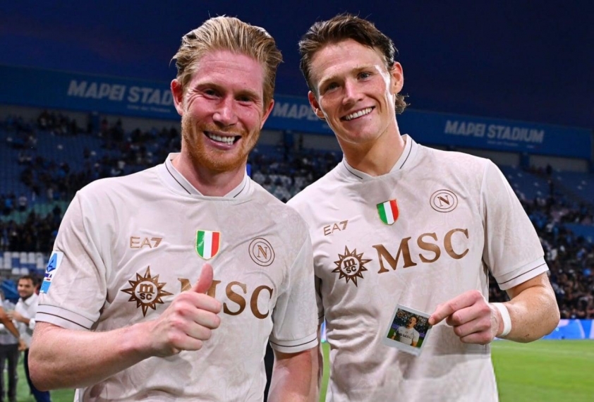 Bộ đôi McTominay và KDB giúp Napoli thăng hoa (Ảnh: HQpcrt)