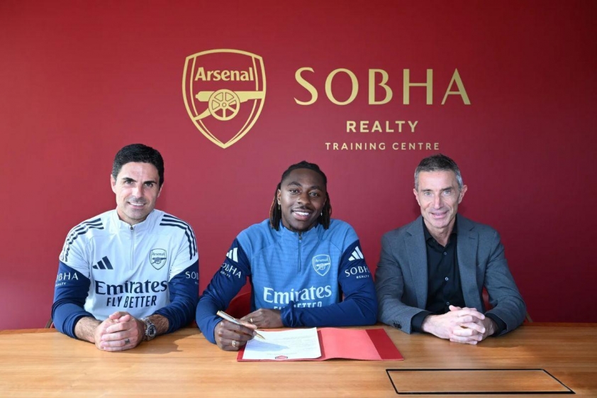 Arsenal chính thức ký hợp đồng với Eze (Ảnh: The Sun).